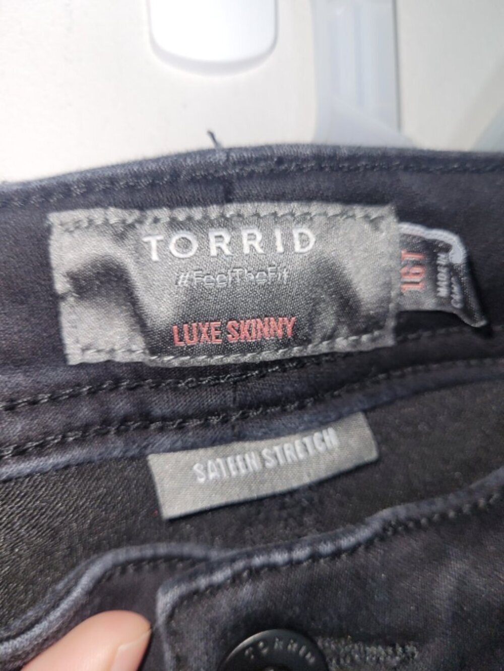 Torrid 16T Black Luxe Skinny Jeans - Picture 3 of 7